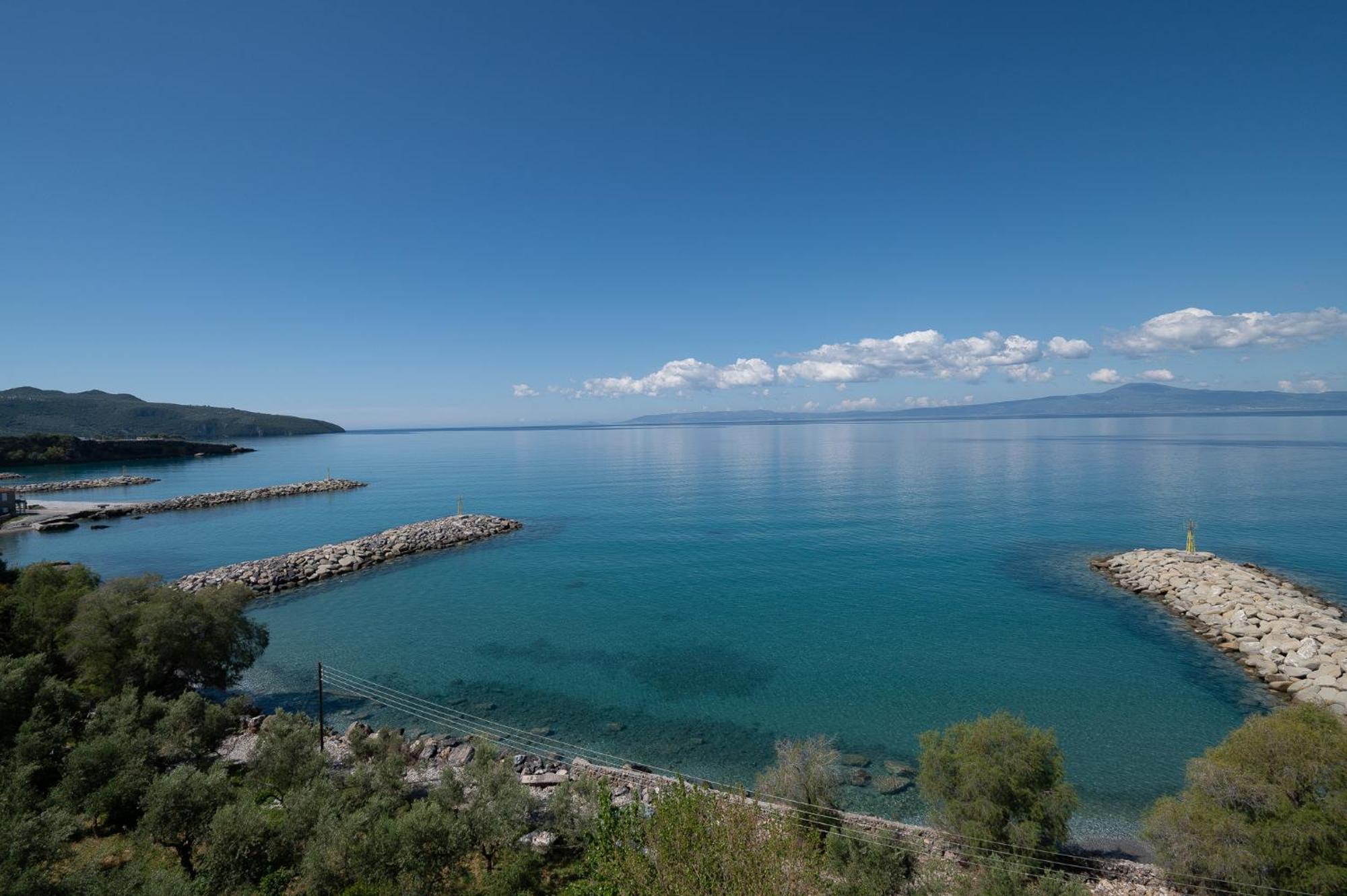 Pouletis Family Apartments - Akroyali Seaview Getaways Kalamáta Kültér fotó