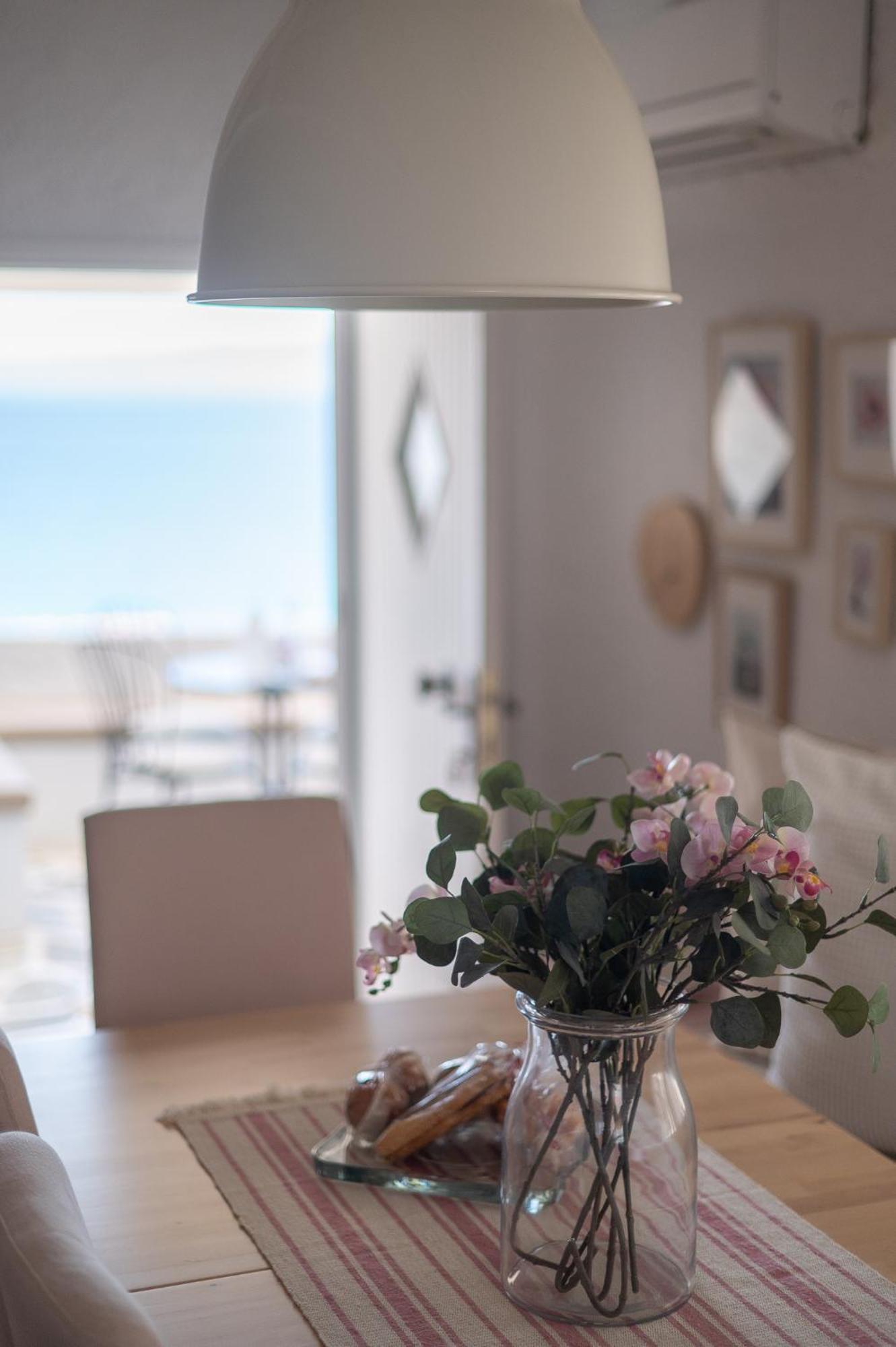 Pouletis Family Apartments - Akroyali Seaview Getaways Kalamáta Kültér fotó