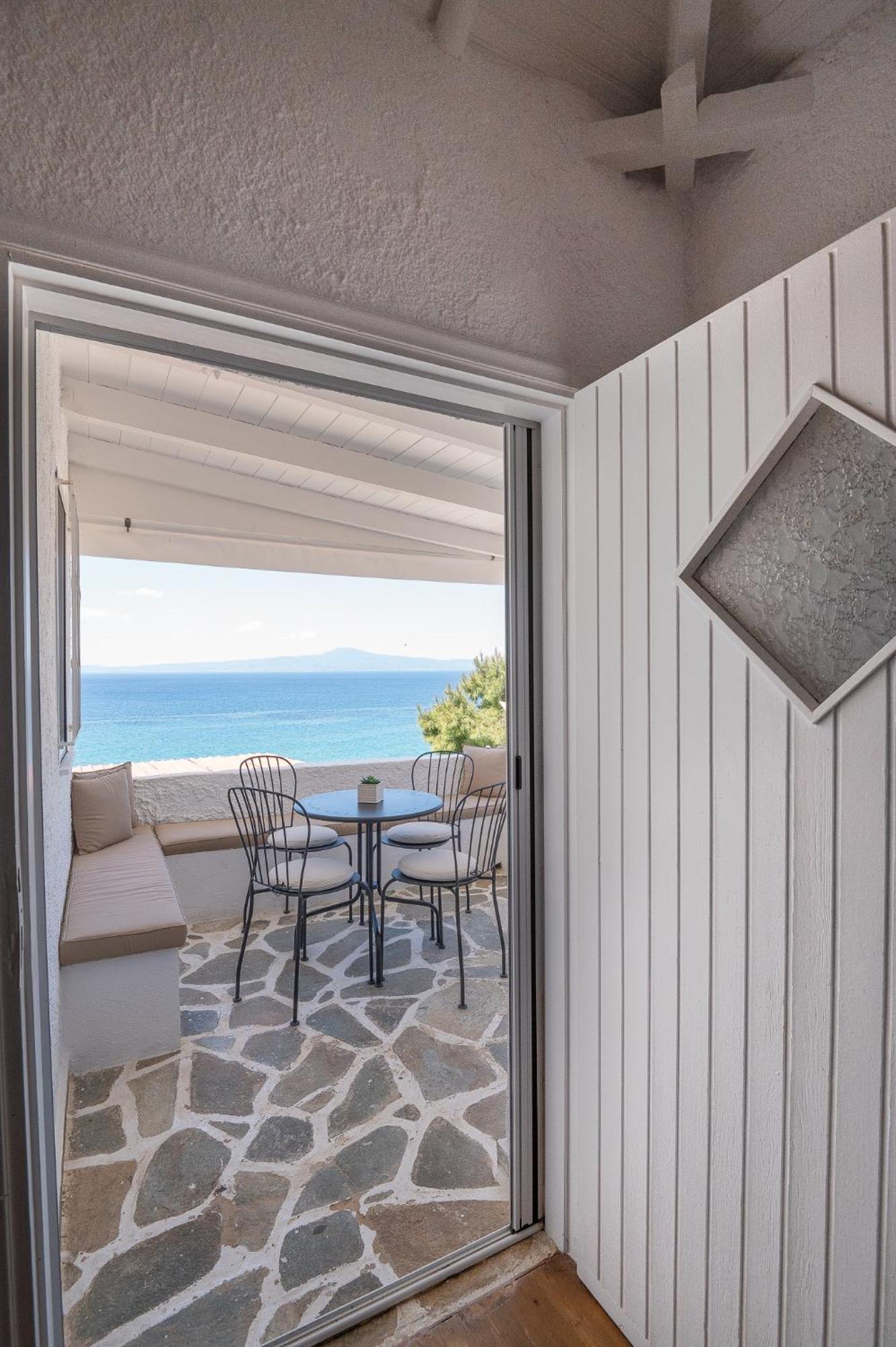 Pouletis Family Apartments - Akroyali Seaview Getaways Kalamáta Kültér fotó