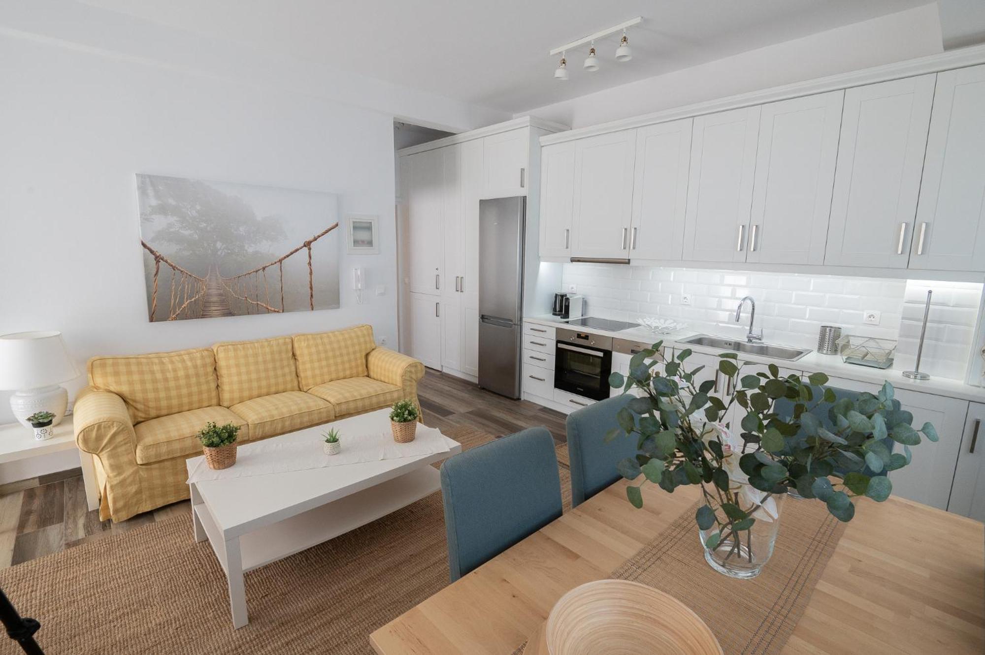 Pouletis Family Apartments - Akroyali Seaview Getaways Kalamáta Szoba fotó